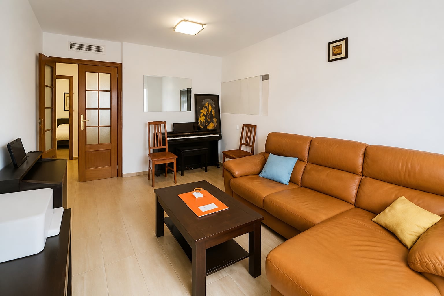 Private 2-bedroom apartment with A/C in Usera