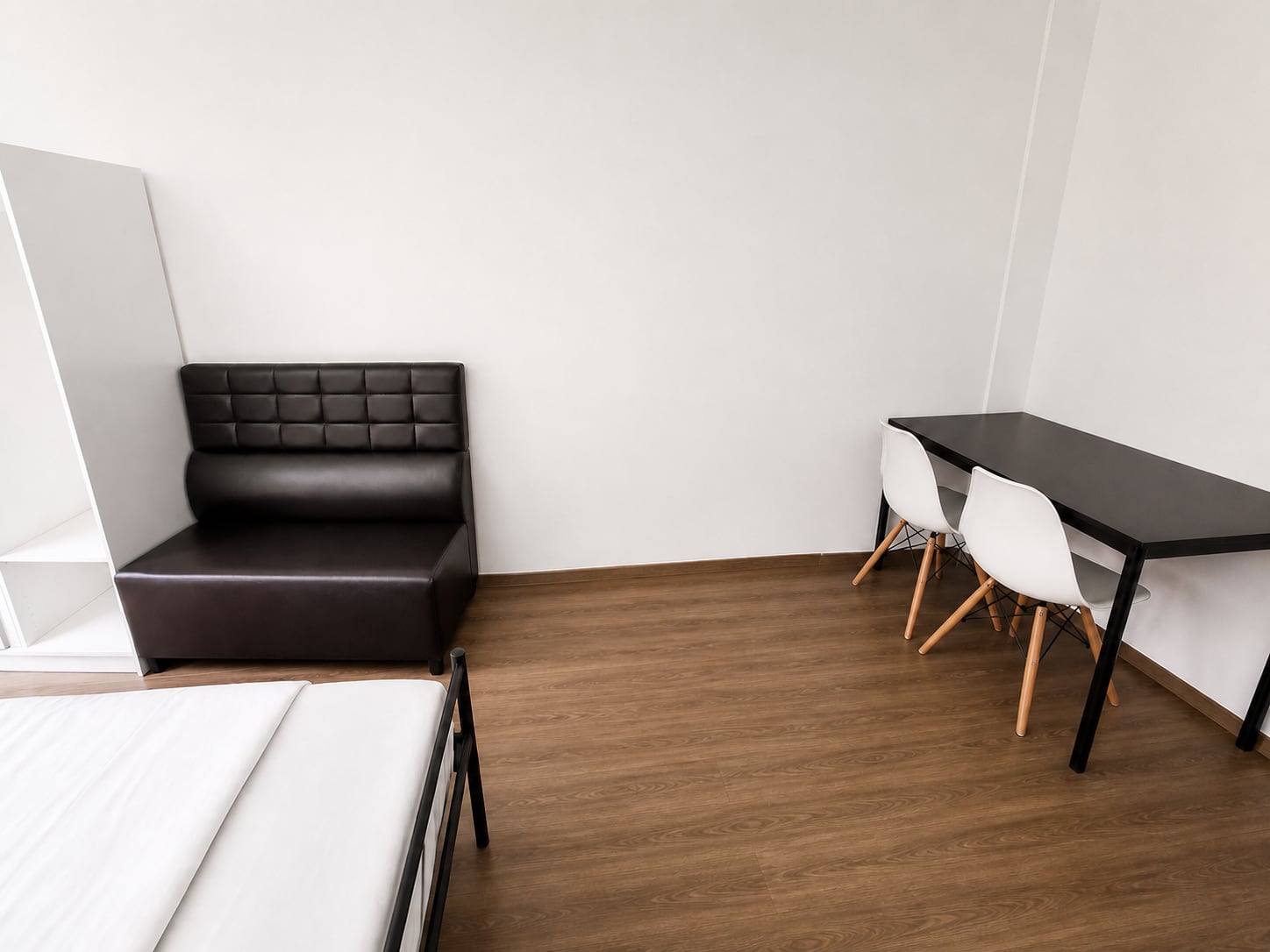 Private double room with balcony and A/C in Usera — photo 5